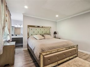 7825 Via Cassano, Burbank CA 91504