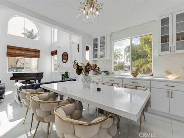 6997 Sale Avenue, West Hills CA 91307