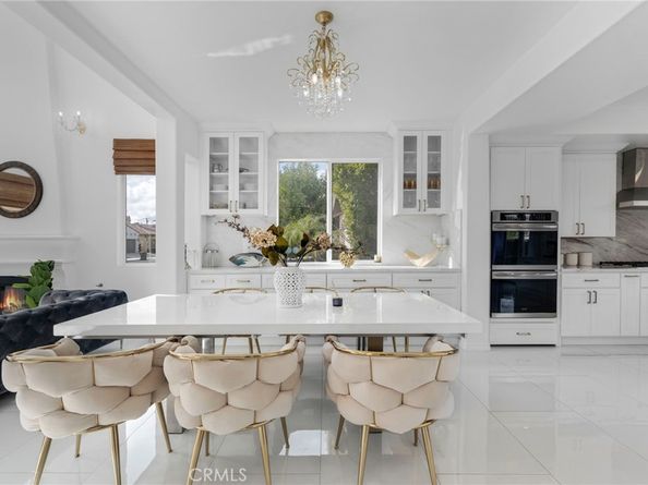 6997 Sale Avenue, West Hills CA 91307