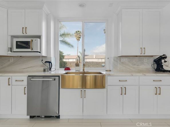 6997 Sale Avenue, West Hills CA 91307