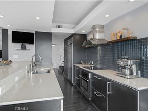 7250 Franklin Avenue 1203, Los Angeles CA 90046