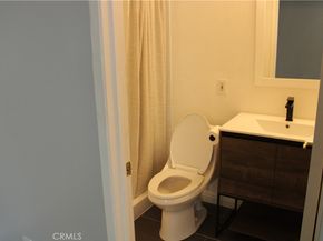 5700 Etiwanda Avenue 216, Tarzana CA 91356