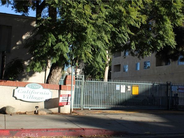 5700 Etiwanda Avenue 216, Tarzana CA 91356