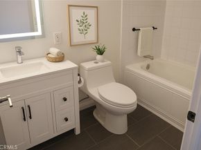 5700 Etiwanda Avenue 216, Tarzana CA 91356