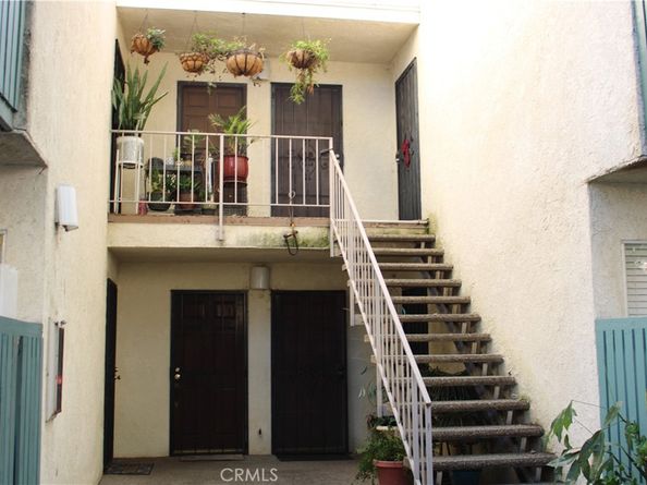 5700 Etiwanda Avenue 216, Tarzana CA 91356