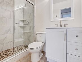 21901 Lassen Street 121, Chatsworth CA 91311