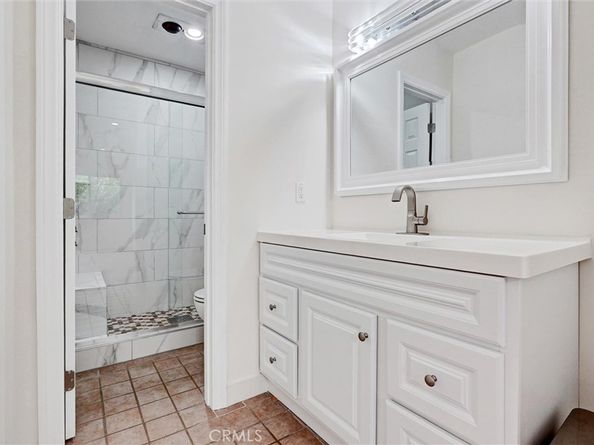 21901 Lassen Street 121, Chatsworth CA 91311