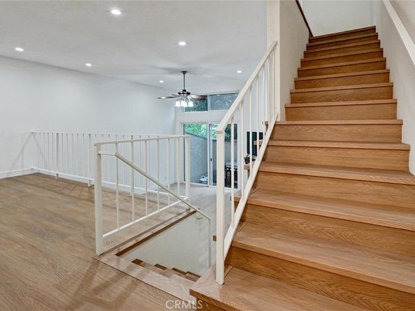 21901 Lassen Street 121, Chatsworth CA 91311