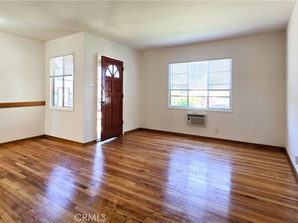 17634 Bromley Street, Encino CA 91316