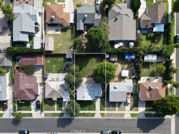 17634 Bromley Street, Encino CA 91316