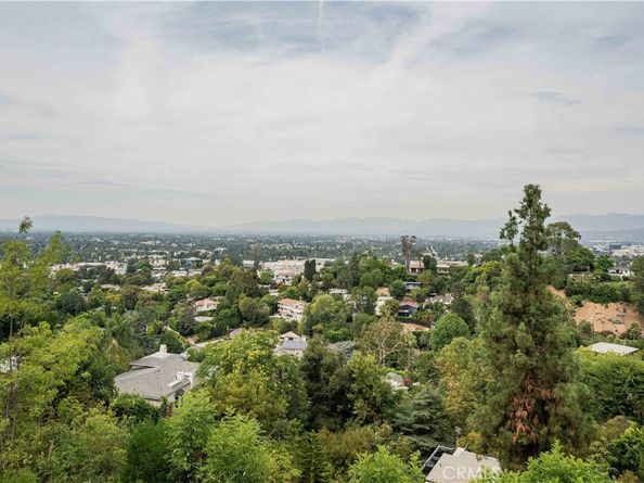 3622 Roberts View, Studio City CA 91604