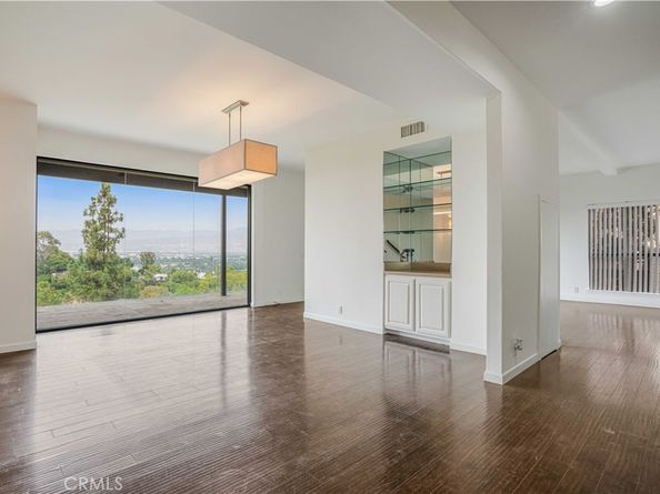 3622 Roberts View, Studio City CA 91604