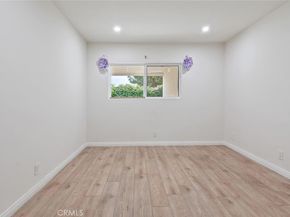 9054 Darby Avenue, Northridge CA 91325