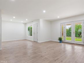 9054 Darby Avenue, Northridge CA 91325