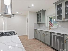 9054 Darby Avenue, Northridge CA 91325