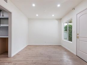 9054 Darby Avenue, Northridge CA 91325