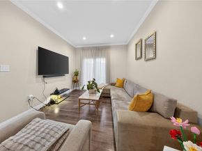 6644 Atoll Avenue, North Hollywood CA 91606