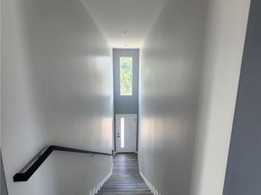 9033 Lindley Avenue, Northridge CA 91325
