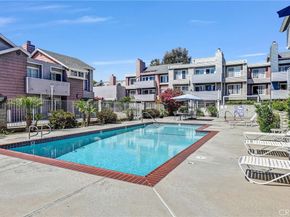 20235 Keswick Street 213, Winnetka CA 91306