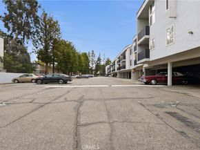 18645 Hatteras Street 289, Tarzana CA 91356