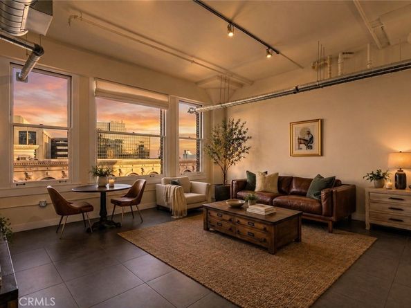 939 S Broadway #1001, Los Angeles CA 90015