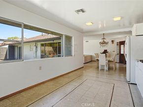 8525 Mcconnell, Los Angeles CA 90045