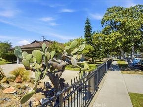 8525 Mcconnell, Los Angeles CA 90045