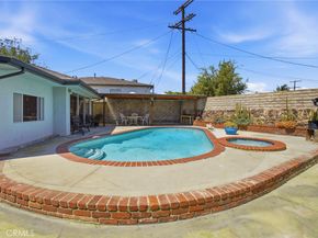 8525 Mcconnell, Los Angeles CA 90045