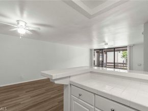 7740 Redlands M1081, Playa Del Rey CA 90293