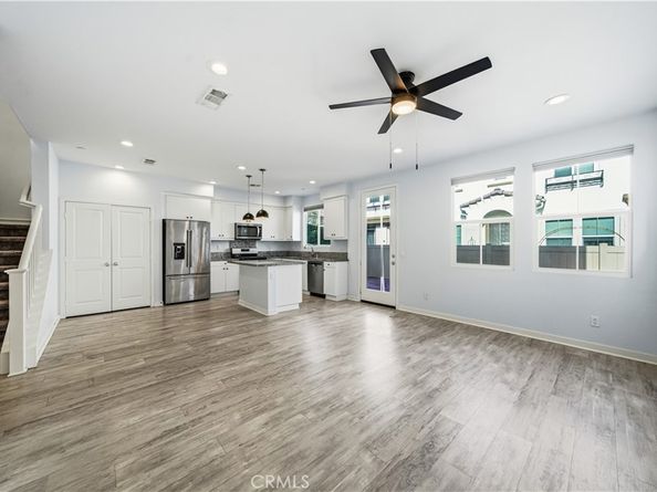 4104 Vela Way, Oceanside CA 92057