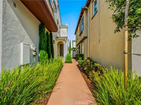 4104 Vela Way, Oceanside CA 92057