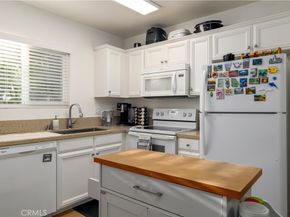 2536 White Oak 2, Escondido CA 92027