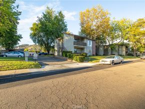 2536 White Oak 2, Escondido CA 92027