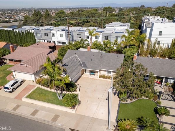 1170 Gleneagles, Costa Mesa CA 92627