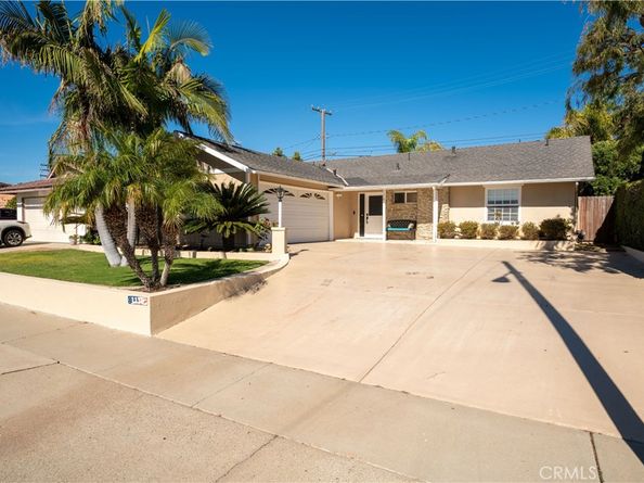 1170 Gleneagles, Costa Mesa CA 92627