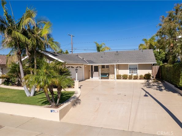 1170 Gleneagles, Costa Mesa CA 92627