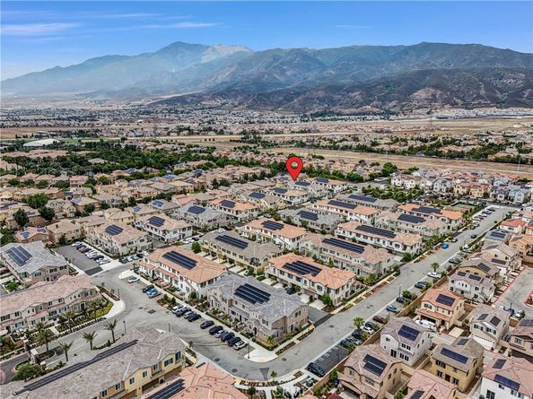 5584 Kate Way 10, Fontana CA 92336