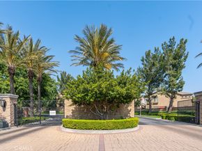 5584 Kate Way 10, Fontana CA 92336