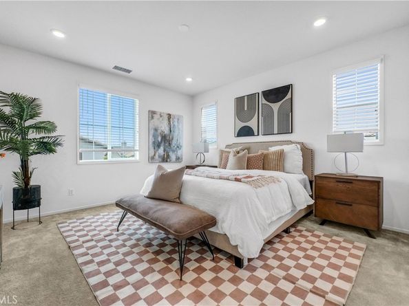 5584 Kate Way 10, Fontana CA 92336