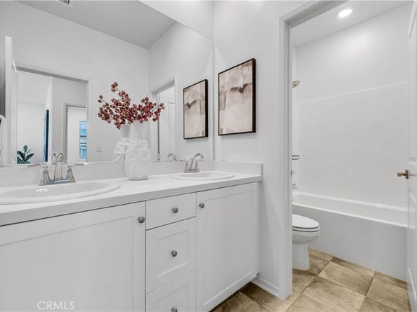 5584 Kate Way 10, Fontana CA 92336