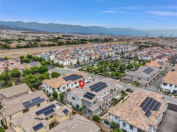 5584 Kate Way 10, Fontana CA 92336