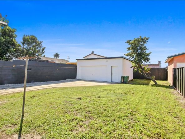 126 W 94th Street, Los Angeles CA 90003