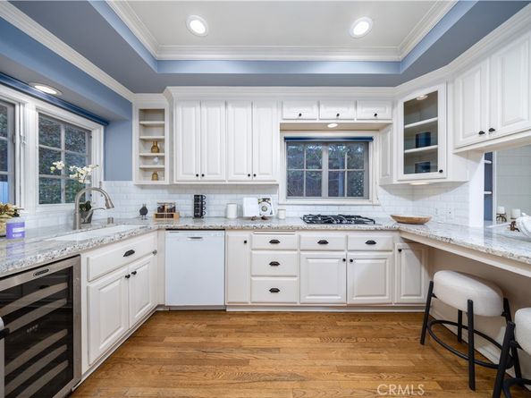 355 Malcolm Drive, Pasadena CA 91105