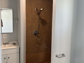 1612 W 71st, Los Angeles CA 90047