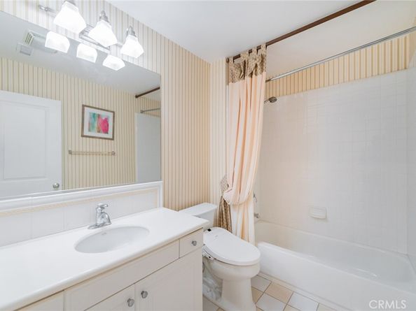 22 Arborside, Irvine CA 92603