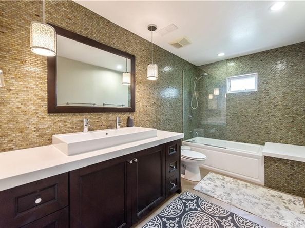 111 Hillcrest, Irvine CA 92603