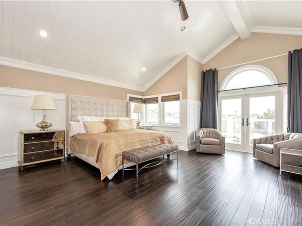 111 Hillcrest, Irvine CA 92603