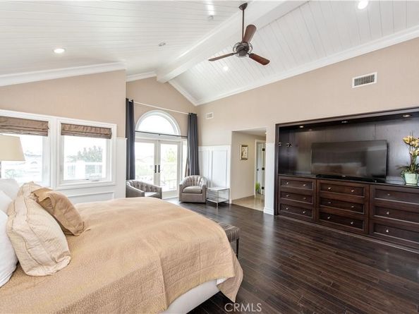 111 Hillcrest, Irvine CA 92603