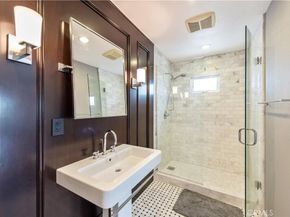 111 Hillcrest, Irvine CA 92603