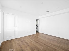 6830 Hazeltine Avenue, Van Nuys CA 91405